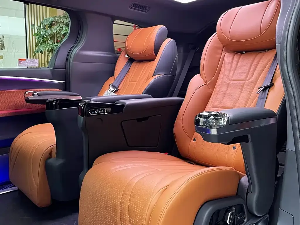 Toyota Granvia 2026 из CN, фото 10