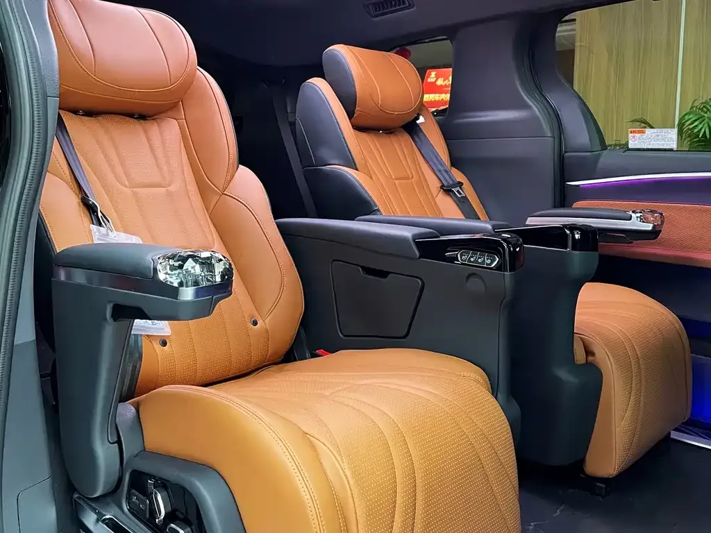 Toyota Granvia 2026 из CN, фото 3