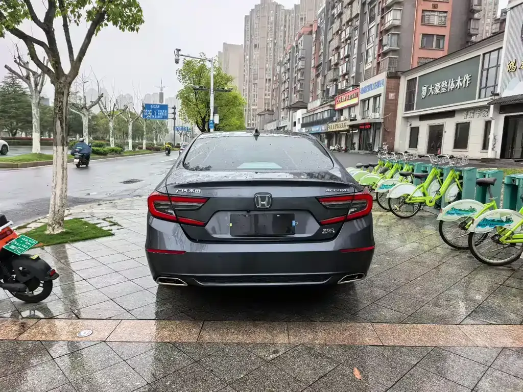 Honda Accord — фото 4