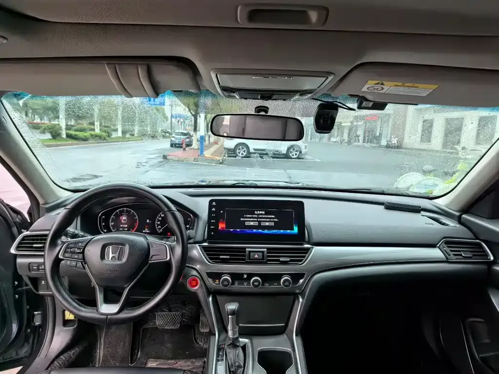 Honda Accord — фото 2