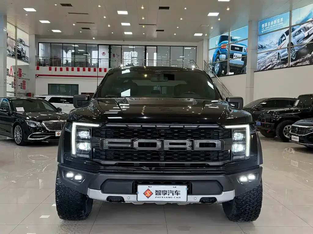 Ford F-150 Raptor 2023 из CN, фото 1