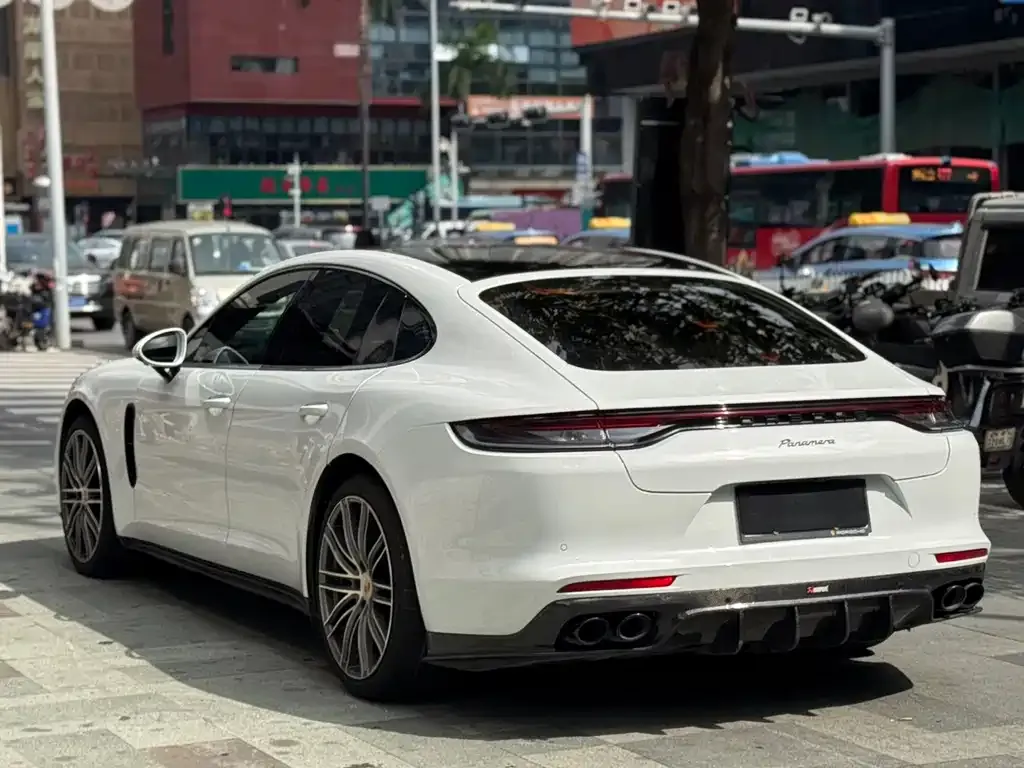 Porsche Panamera — фото 10
