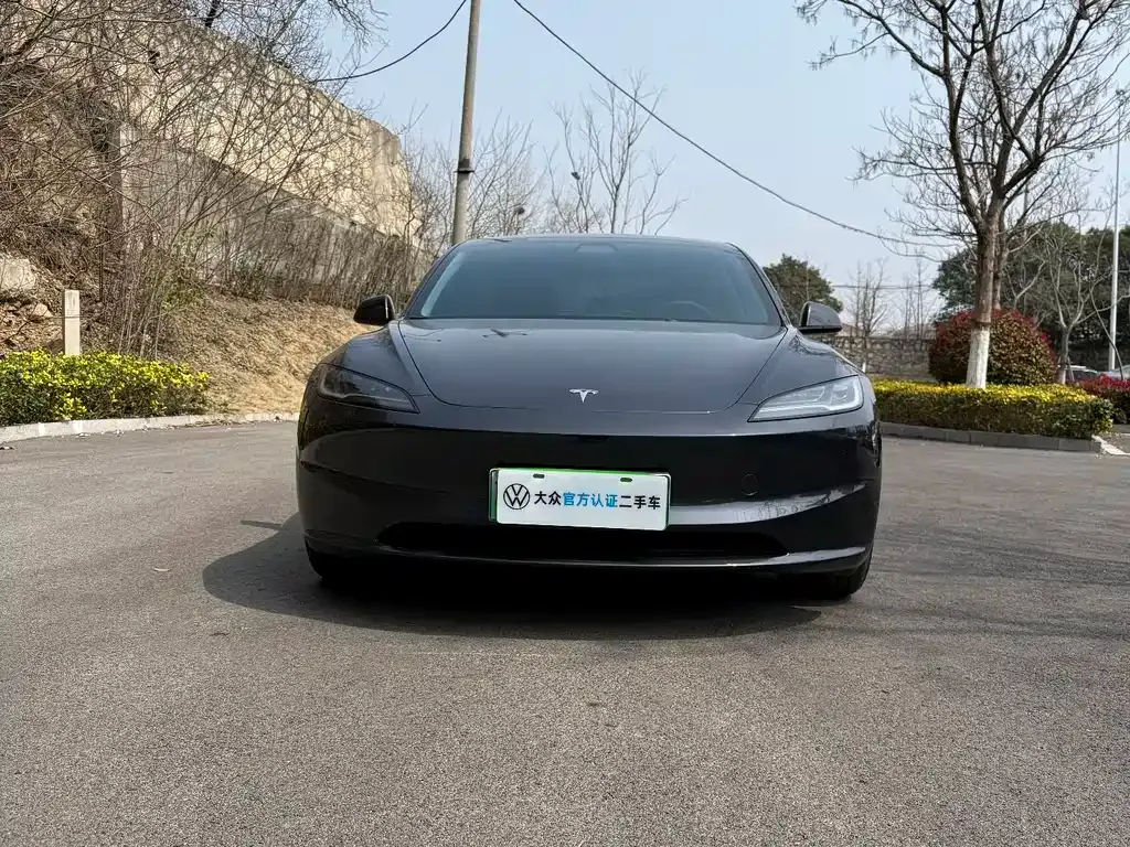 Tesla Model 3 — фото 6