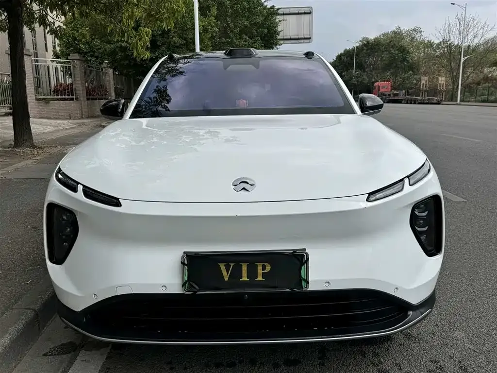 NIO EC6 — фото 8