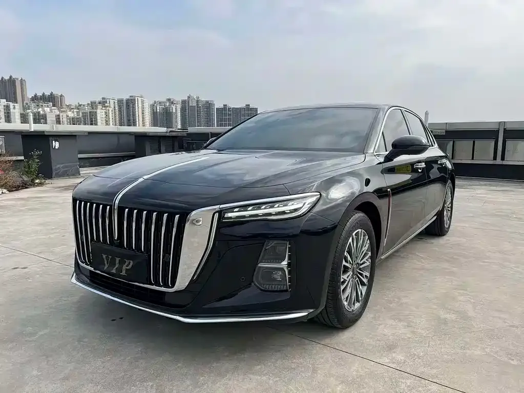 Hongqi H5 — фото 1