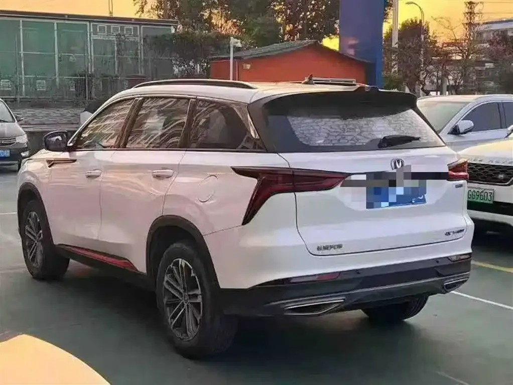 Changan CS75PLUS — фото 3