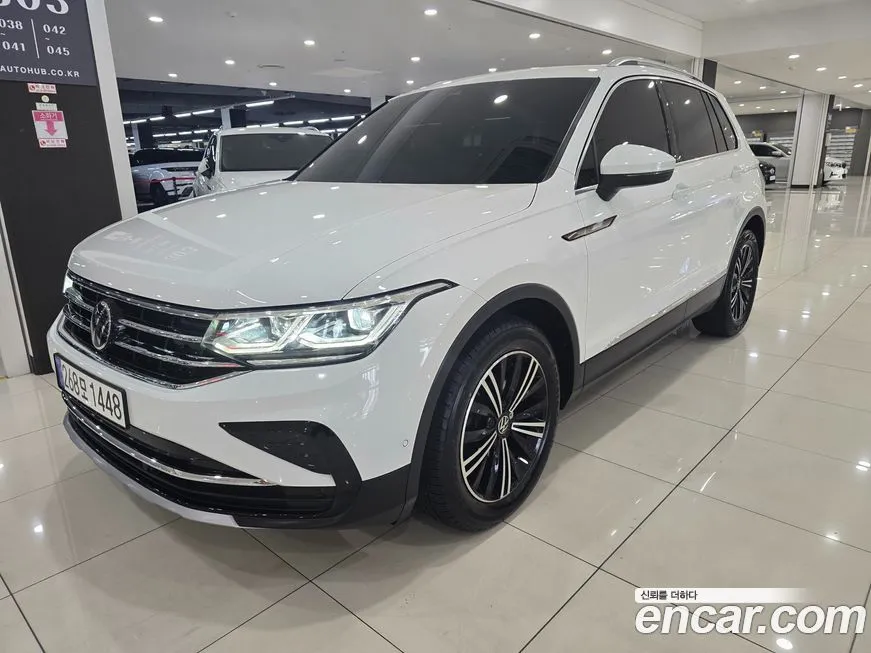 Volkswagen Tiguan — фото 1