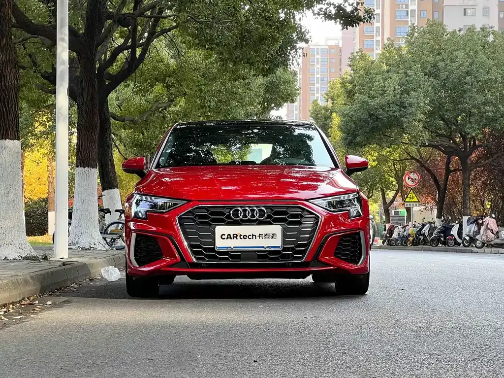 Audi A3 2023 из CN, фото 9