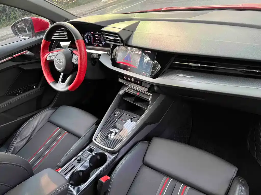 Audi A3 2023 из CN, фото 3