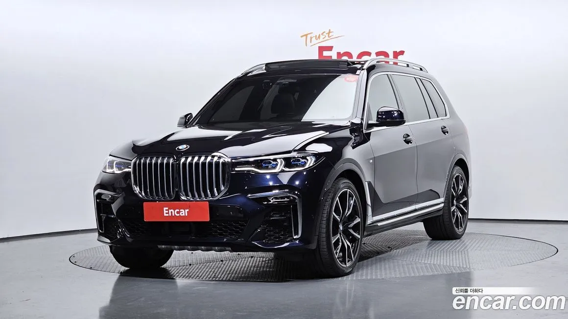 BMW X7 — фото 1