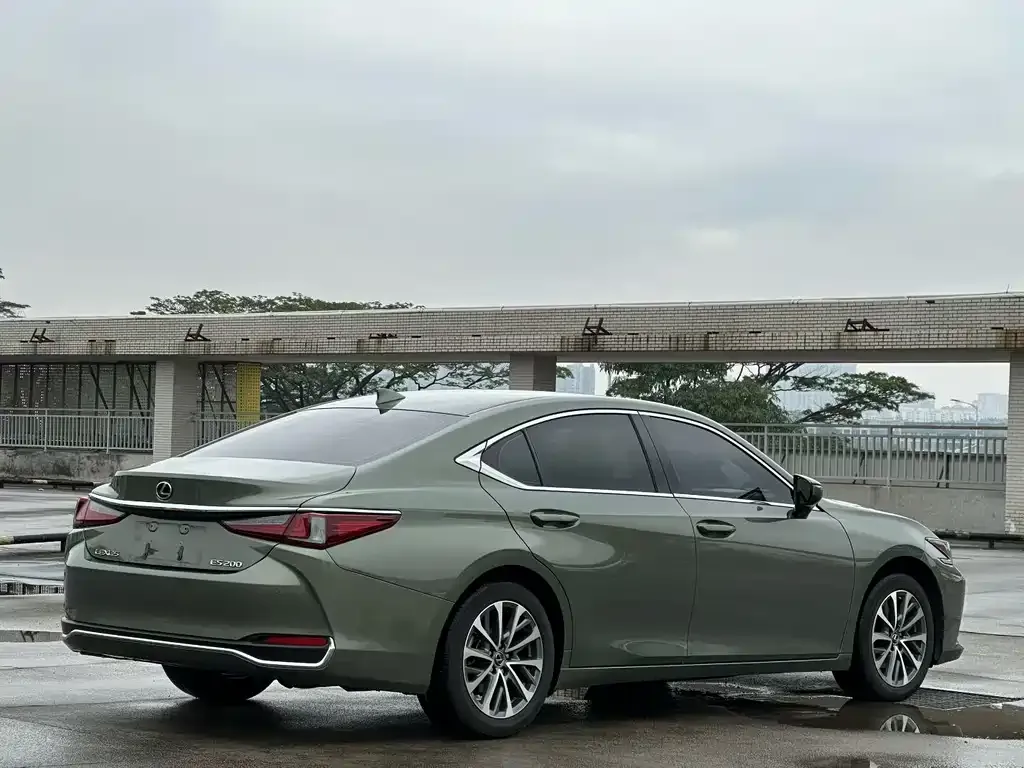 Lexus ES — фото 3