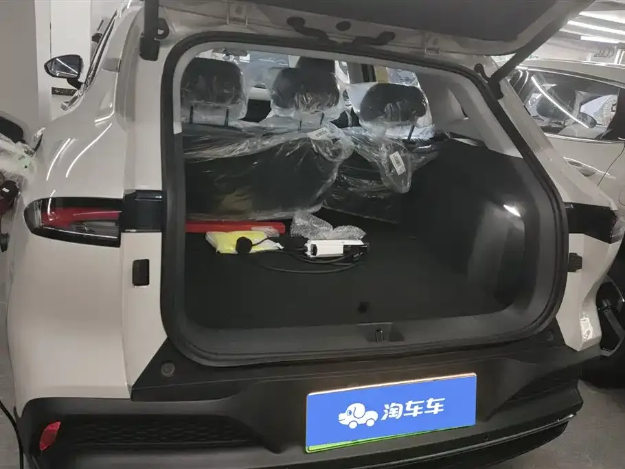 Baojun Yunhai 2025 из CN, фото 4