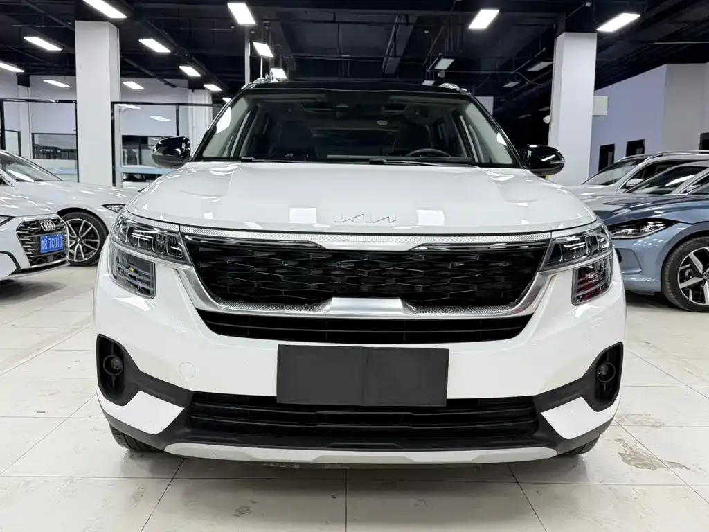 Kia KX3 2022 из CN, фото 8