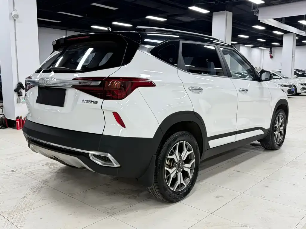 Kia KX3 2022 из CN, фото 10