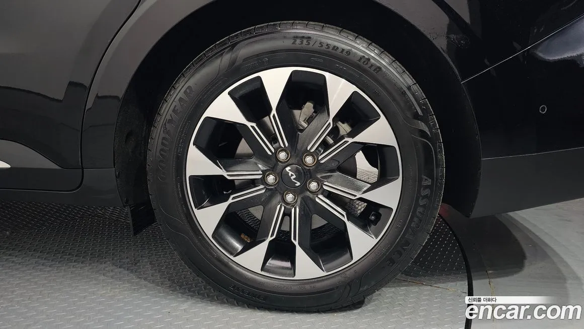 Kia Carnival 2023 из KR, фото 2