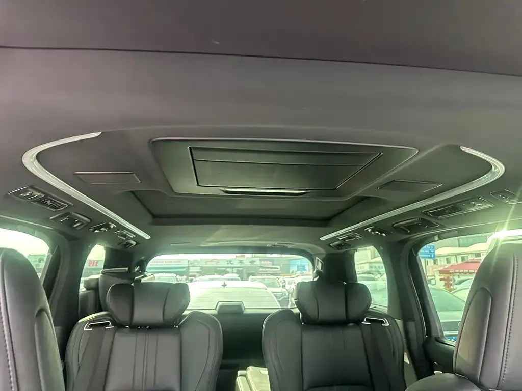 Toyota Alphard — фото 6