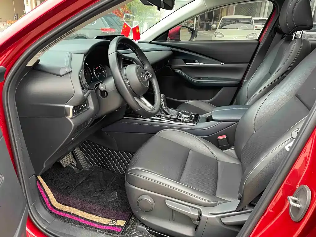 Mazda CX-30 2023 из CN, фото 8