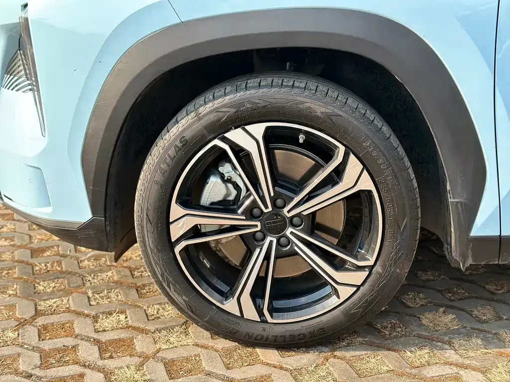 Geely Galaxy L7 — фото 7