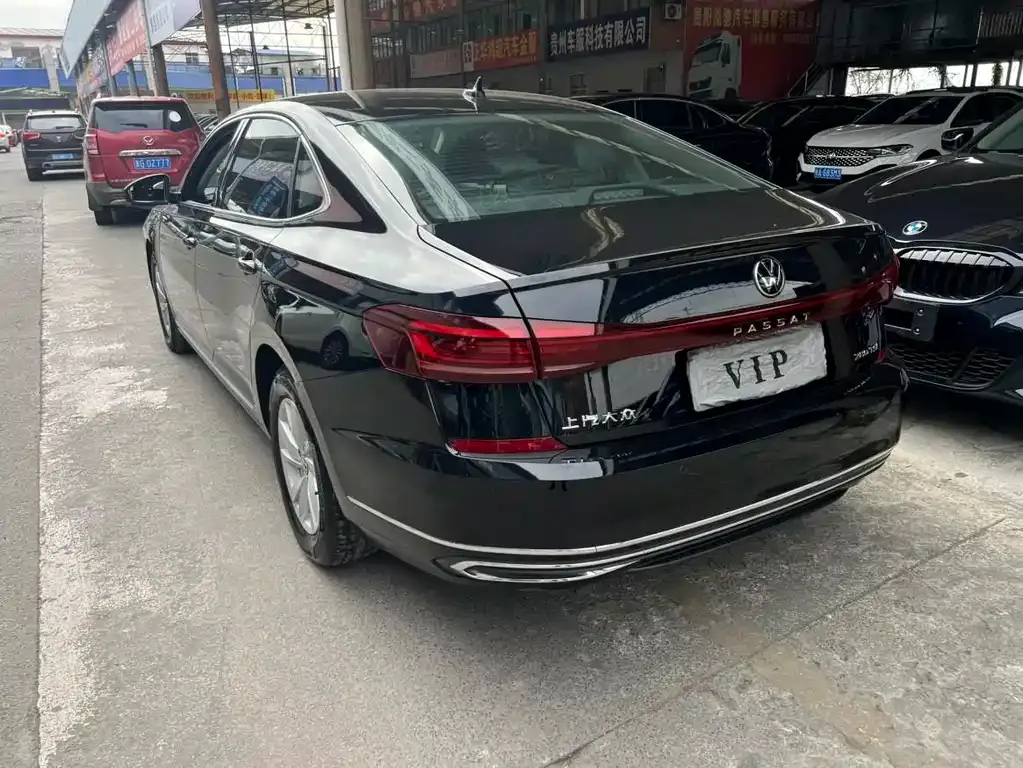 Volkswagen Passat — фото 5