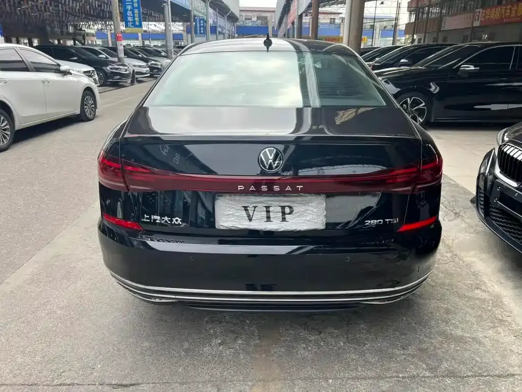 Volkswagen Passat — фото 4