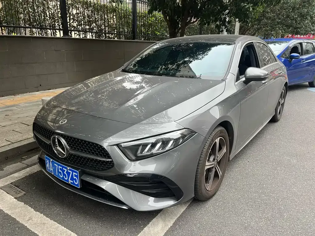 Mercedes-Benz A-Class — фото 1