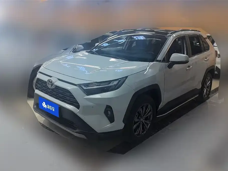 Toyota RAV4 2024 из CN, фото 1