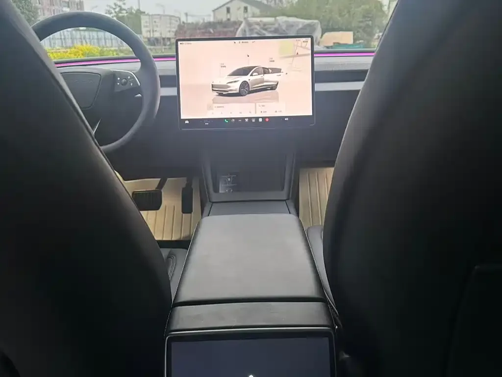 Tesla Model 3 — фото 6