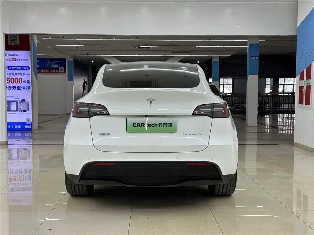 Tesla Model Y — фото 7