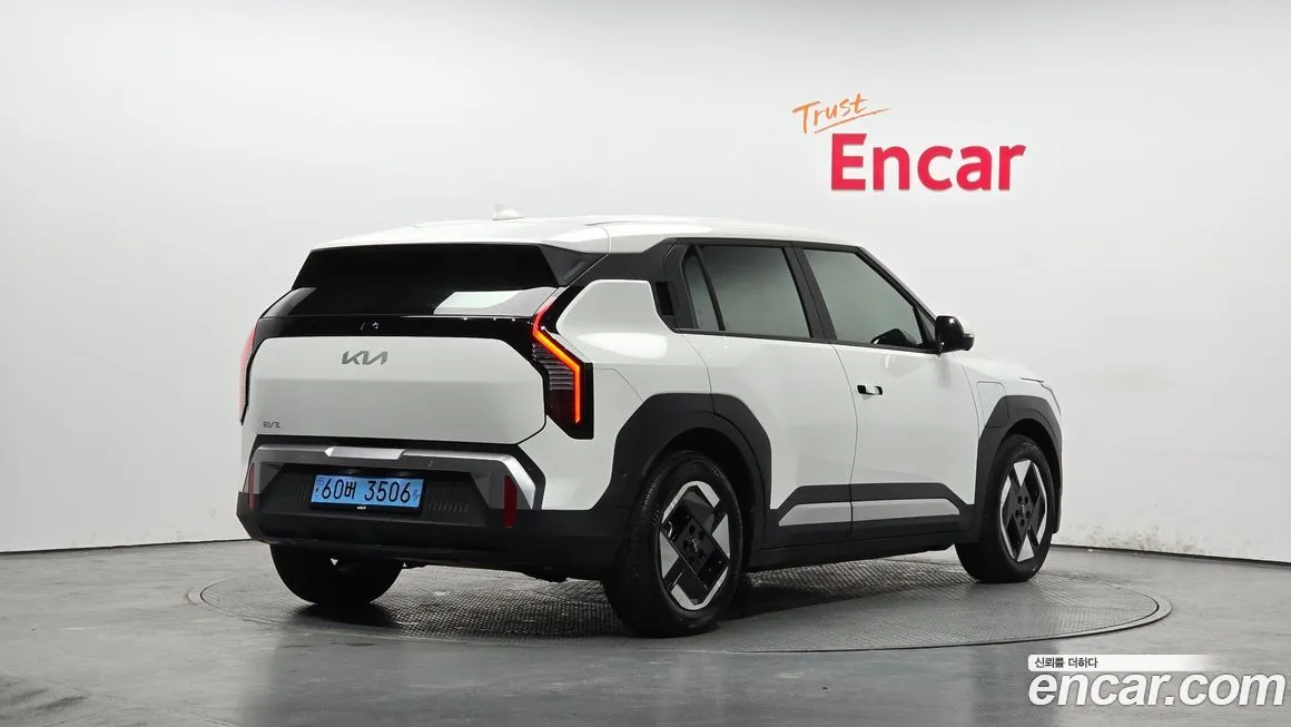 Kia EV3 — фото 5