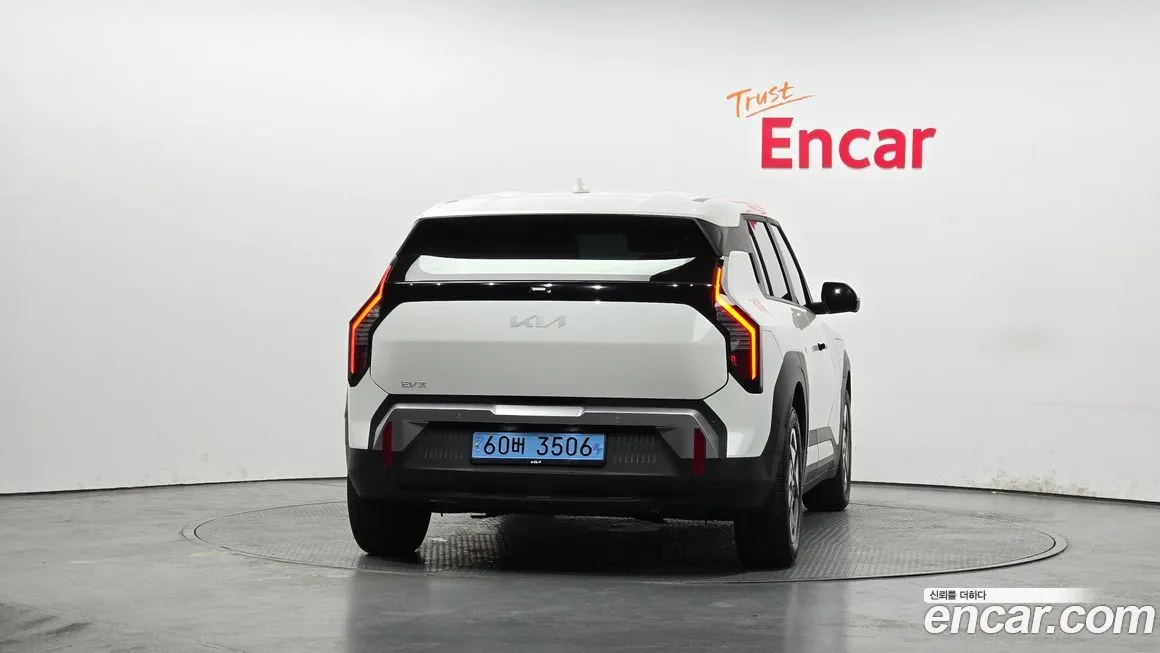 Kia EV3 — фото 3