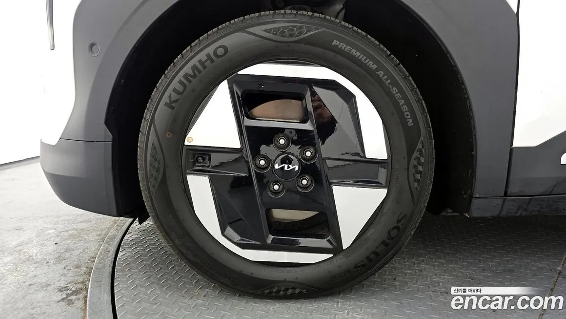 Kia EV3 — фото 4