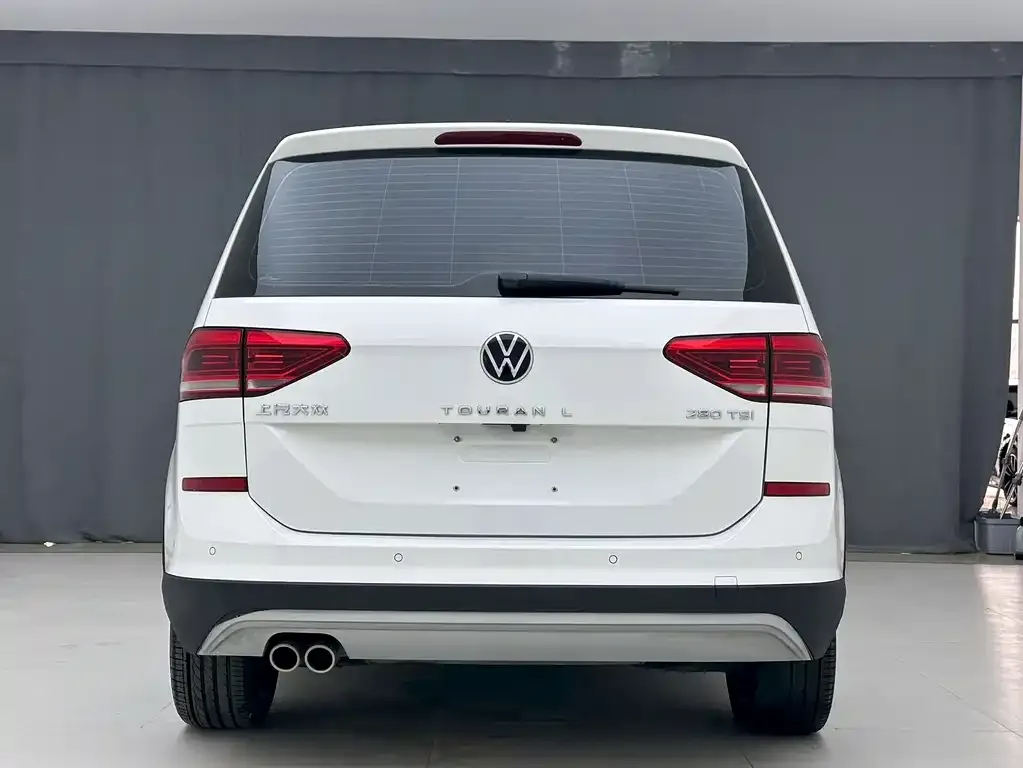 Volkswagen Touran — фото 4