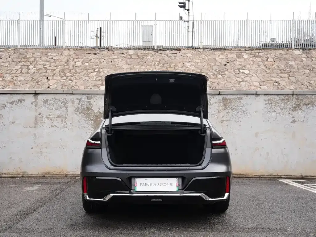 BMW i7 2025 из CN, фото 10