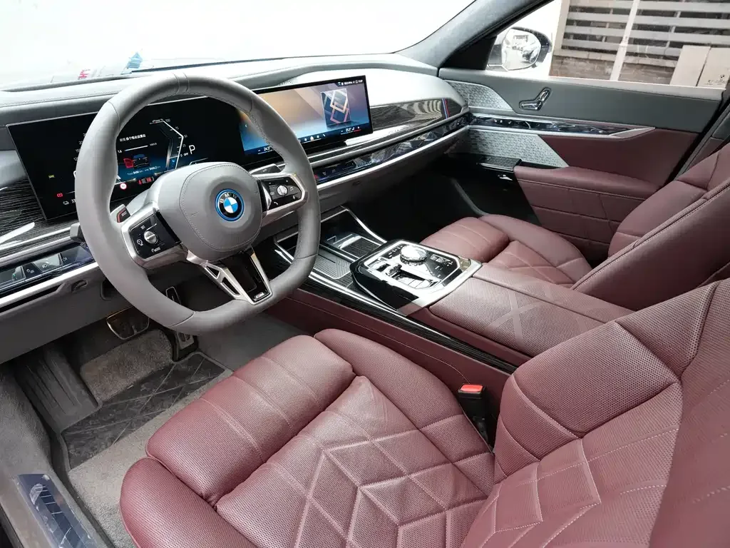 BMW i7 2025 из CN, фото 8