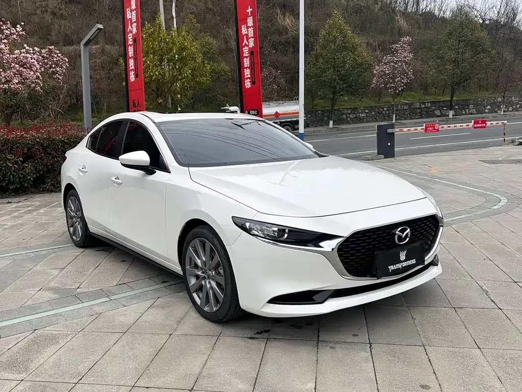 Mazda 3 Axela 2023 из CN, фото 8