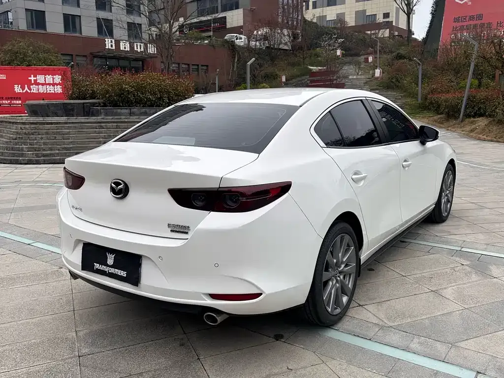 Mazda 3 Axela 2023 из CN, фото 5