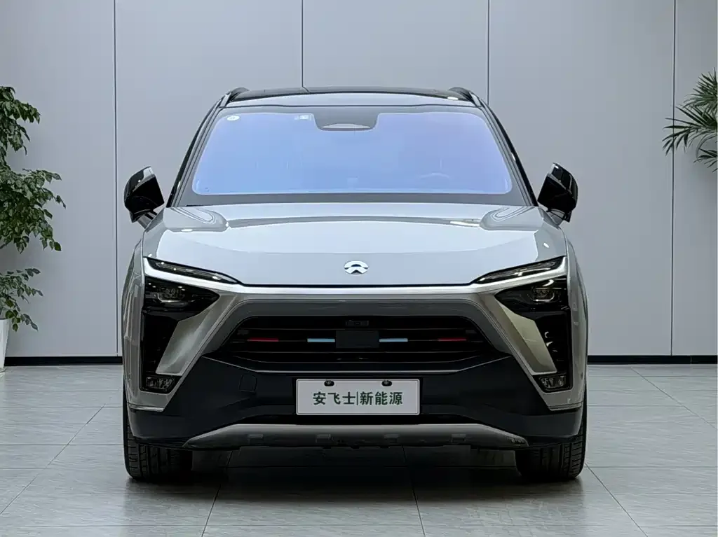 NIO ES8 — фото 4