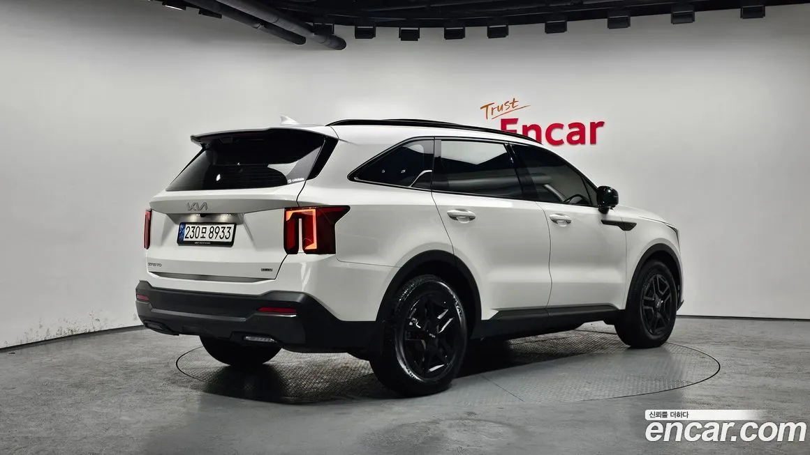 Kia Sorento — фото 6