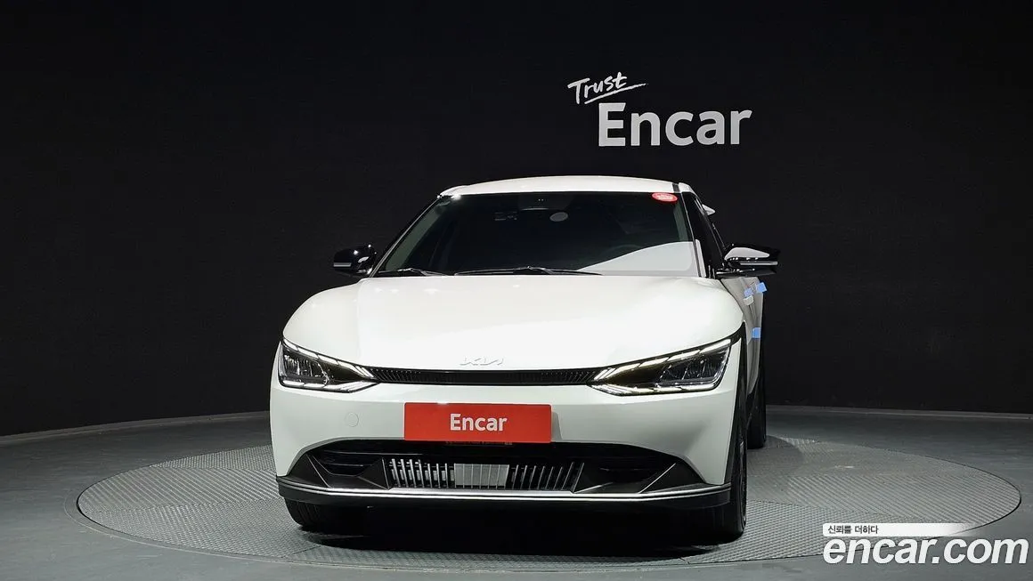 Kia EV6 — фото 10