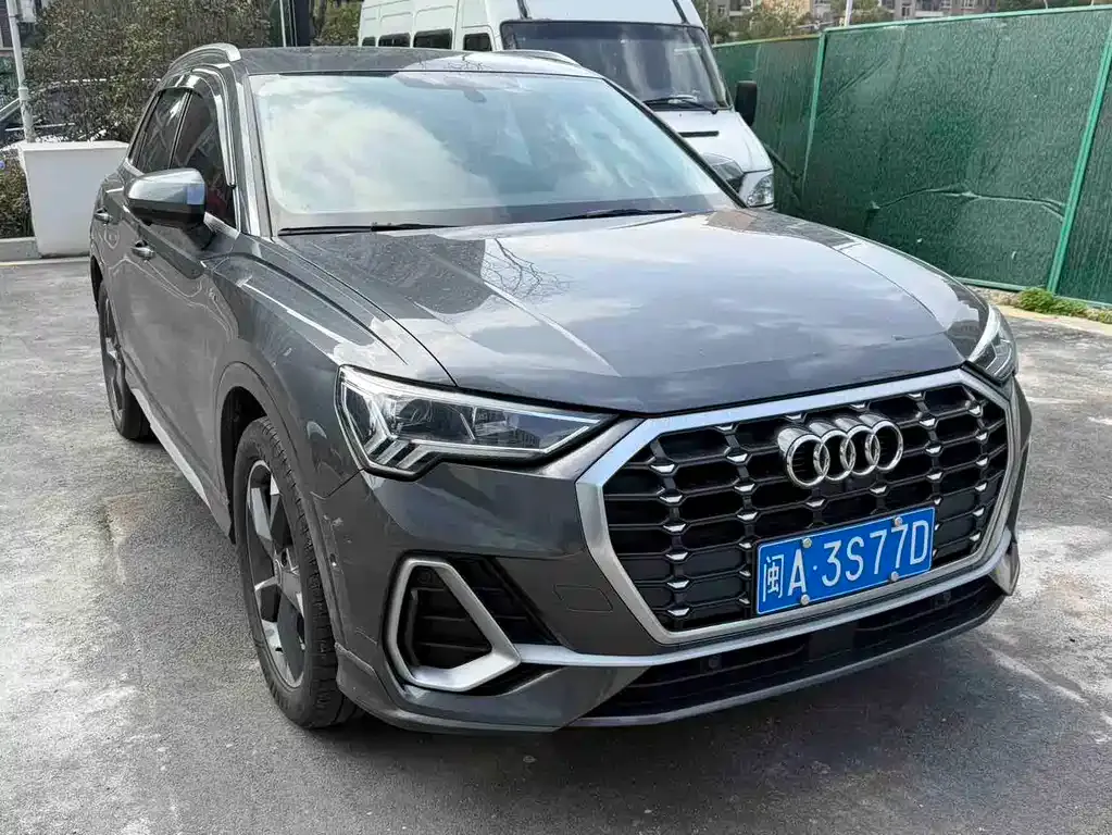 Audi Q3 — фото 9