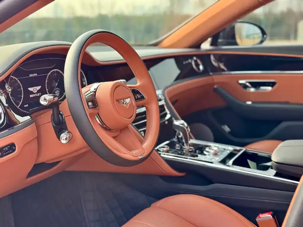 Bentley Flying Spur — фото 5