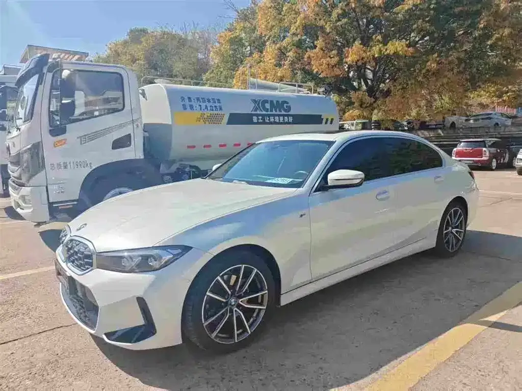 BMW 3 Series 2023 из CN, фото 1