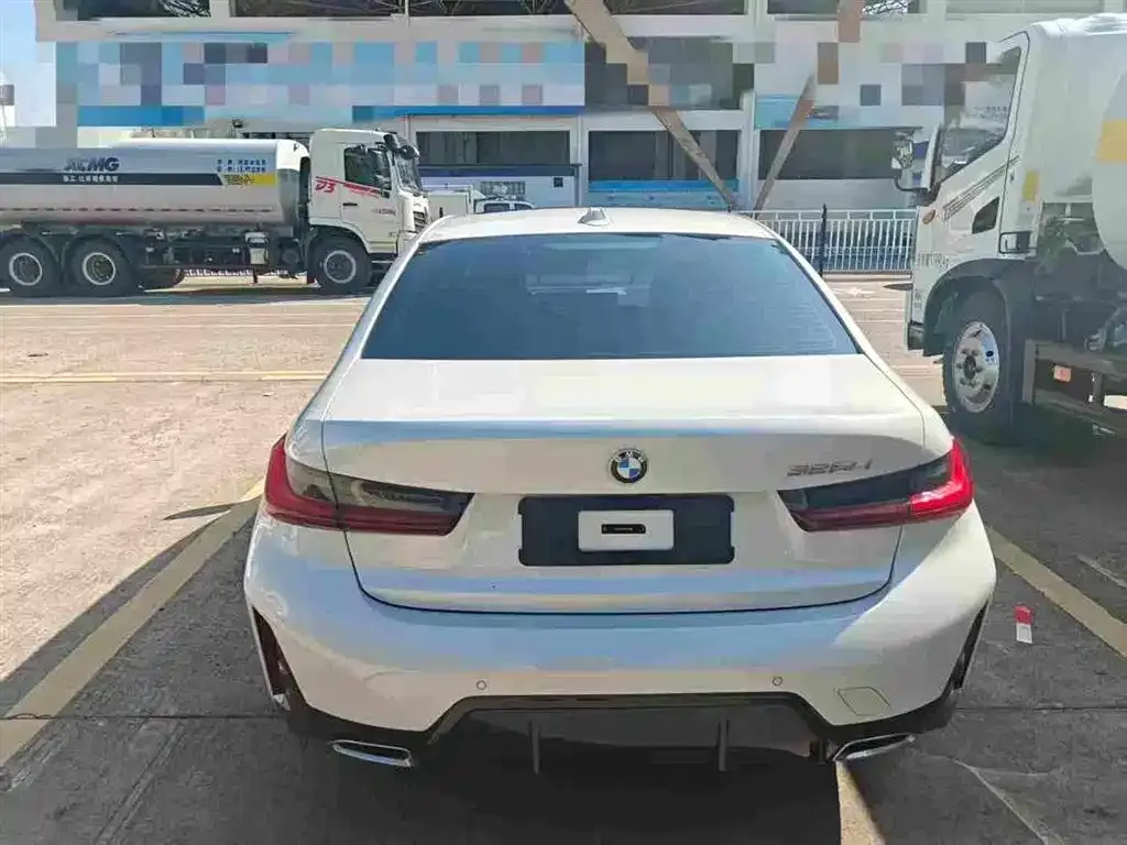 BMW 3 Series 2023 из CN, фото 7