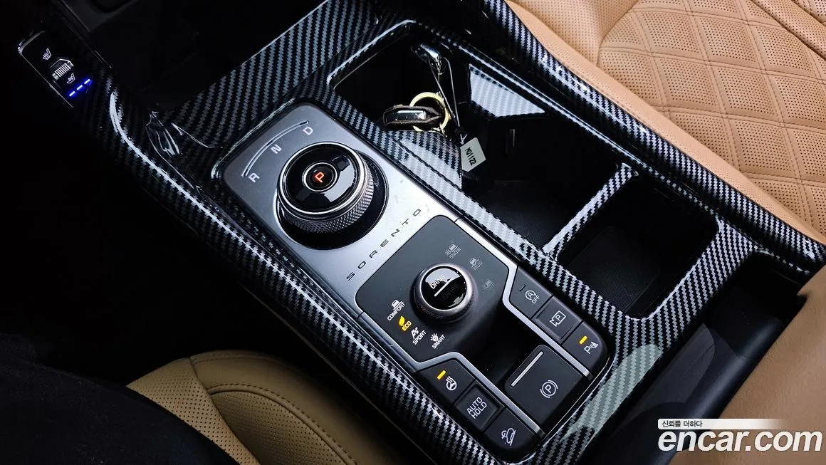 Kia Sorento — фото 7