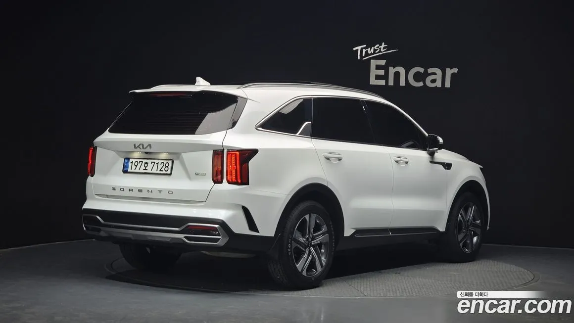 Kia Sorento — фото 3
