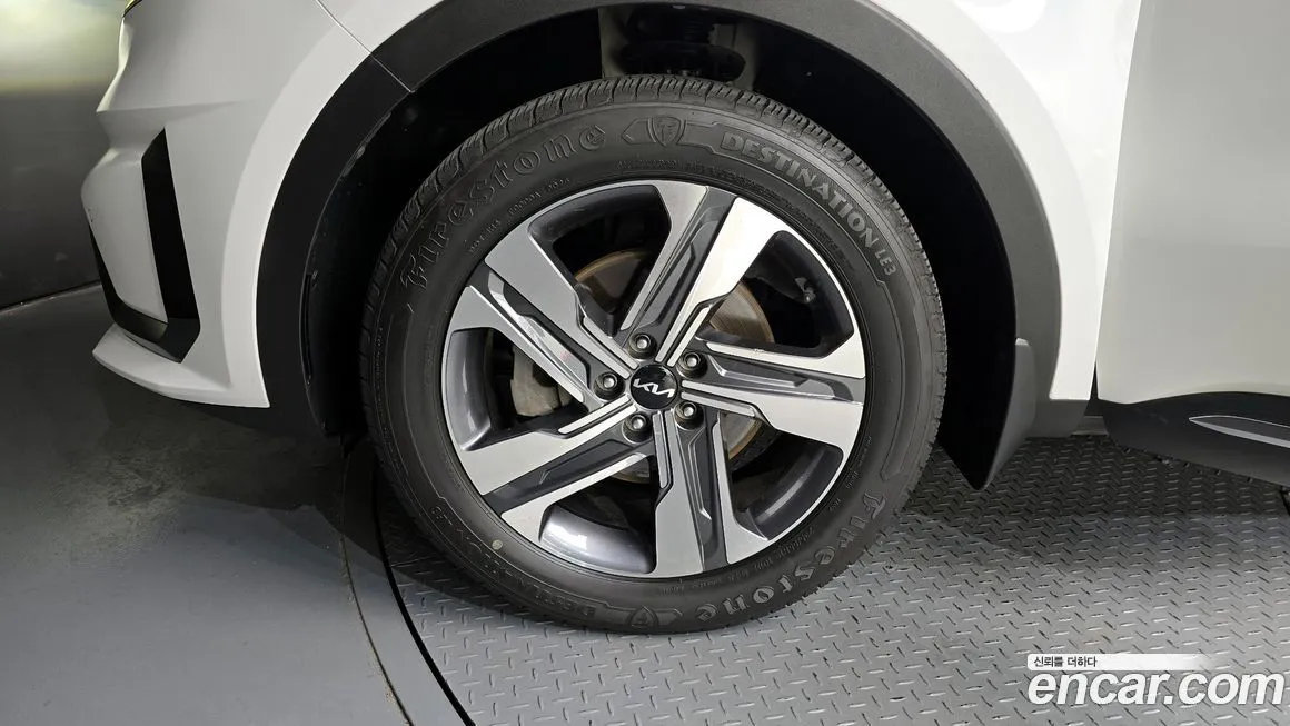 Kia Sorento — фото 7