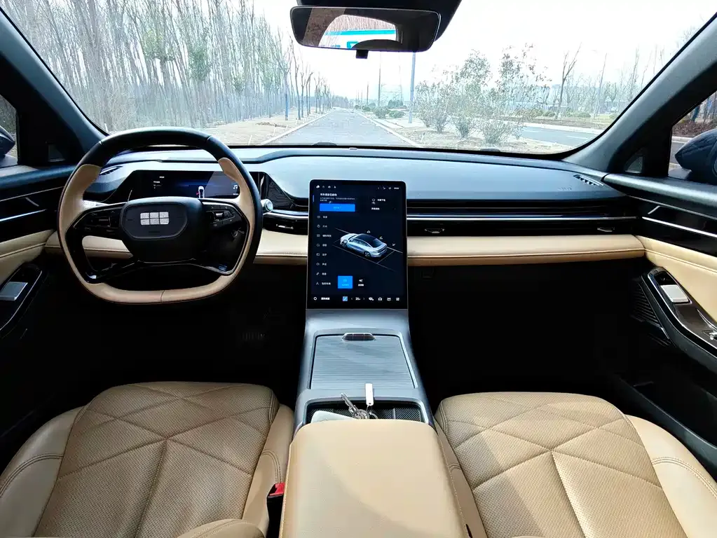 Geely Galaxy L6 — фото 8
