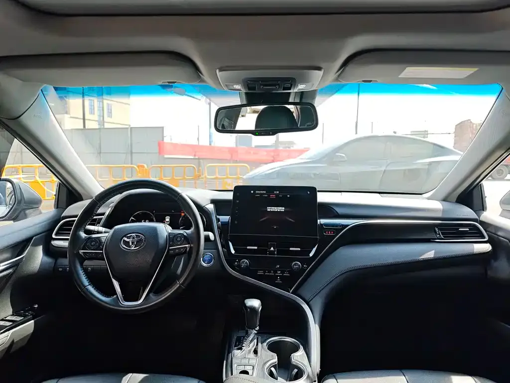 Toyota Camry 2021 из CN, фото 10