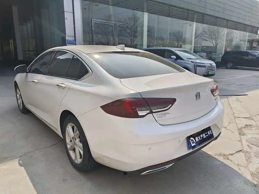 Buick Regal — фото 9