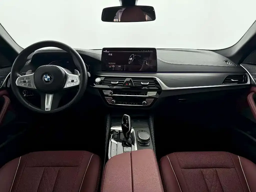 BMW 5 Series — фото 6